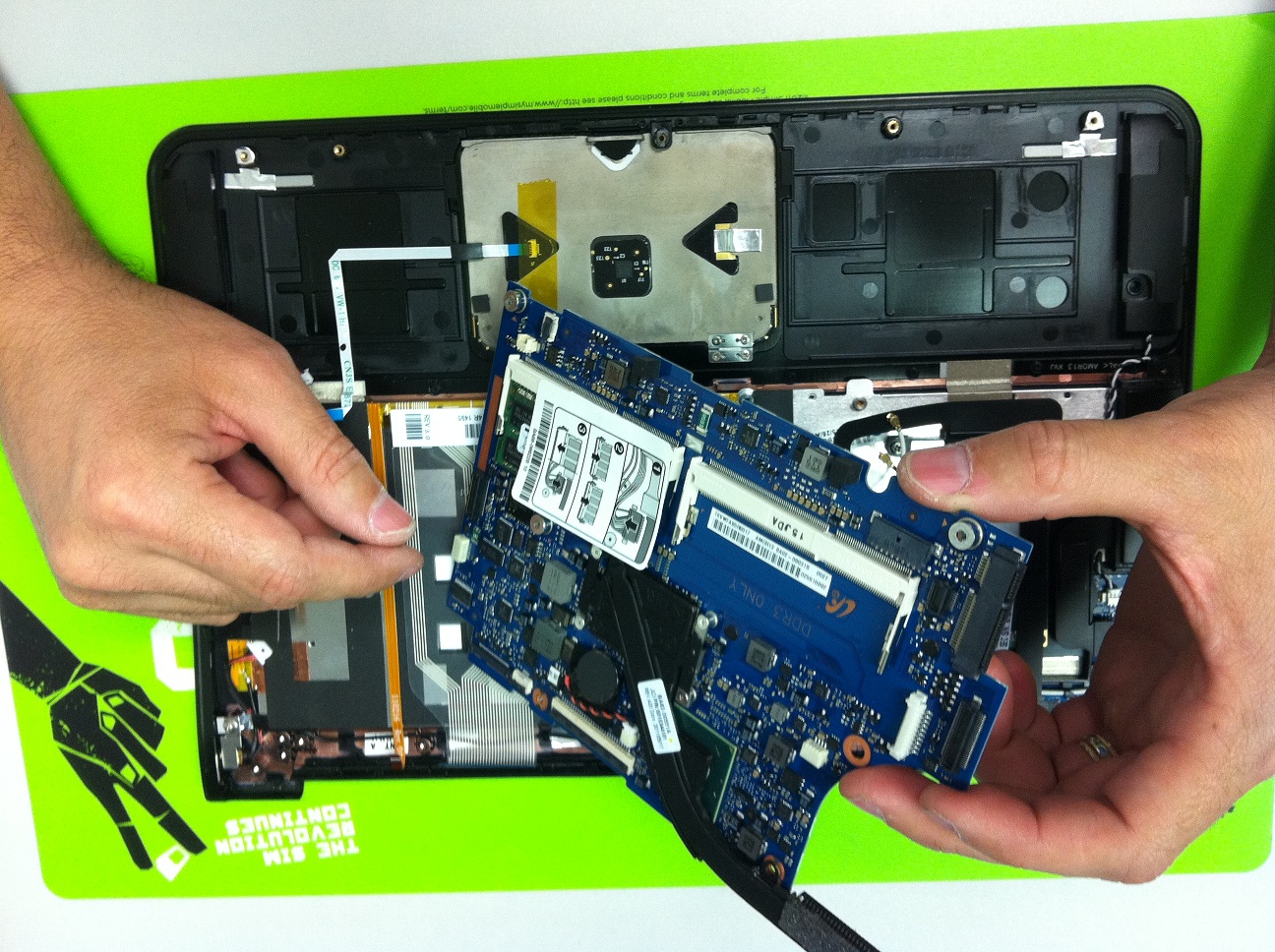 Miami Laptop Motherboard Repair 305-303-9095-InsideLaptops